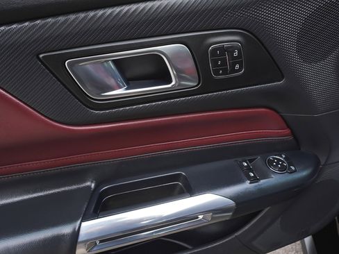Used 2025 Ford Mustang GT Premium RWD image 11
