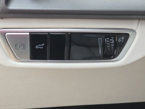 New 2026 Cadillac Vistiq Sport w/ LPO, Floor Liner Package image 28