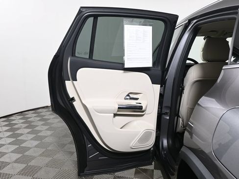 Certified 2023 Mercedes-Benz GLA 250 4MATIC image 30