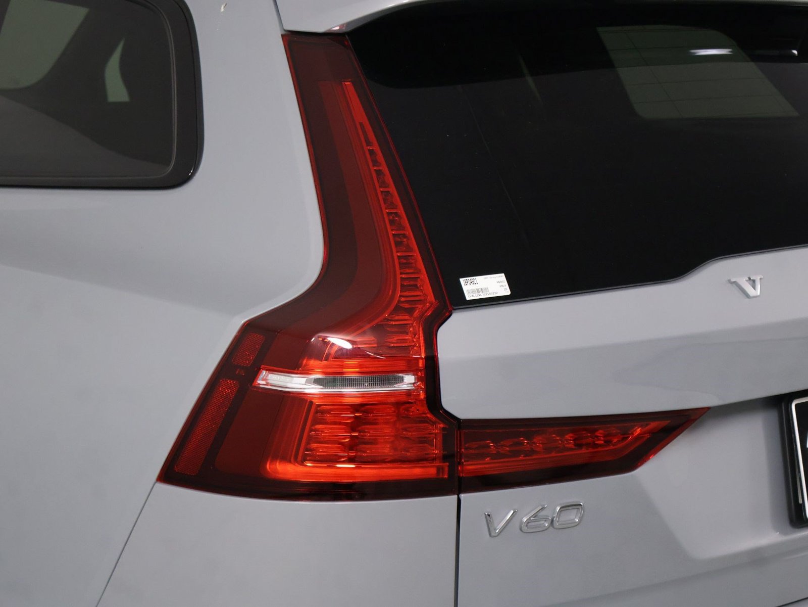 Used 2025 Volvo V60 B5 Cross Country Ultra AWD/4WD image 18