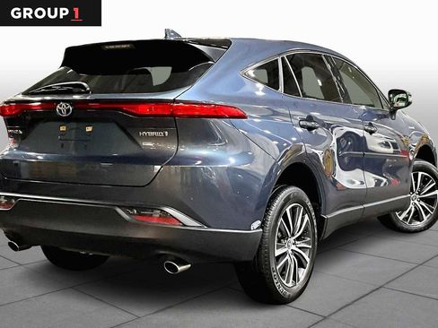 Certified 2021 Toyota Venza LE image 12