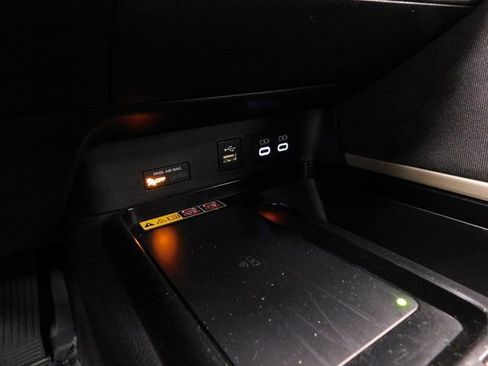 Used 2025 Toyota Camry LE image 44