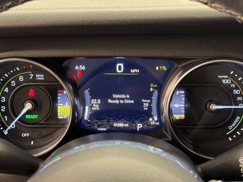 Used 2022 Jeep Wrangler Unlimited Sahara w/ Cold Weather Group AWD/4WD image 18