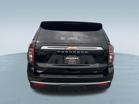 Used 2024 Chevrolet Suburban LT image 7
