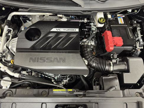 Used 2025 Nissan Rogue SV image 40