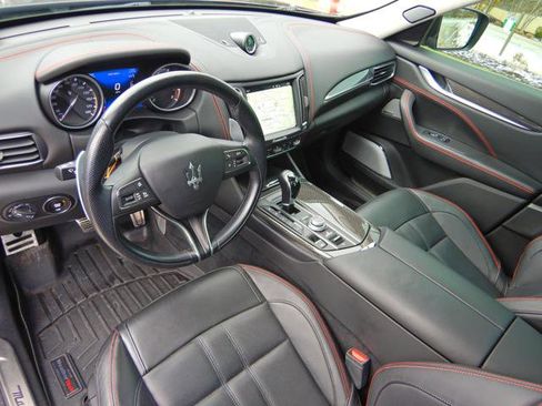 Used 2018 Maserati Levante S GranSport image 13