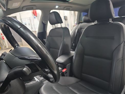 Used 2017 Volkswagen Golf Alltrack SE image 14