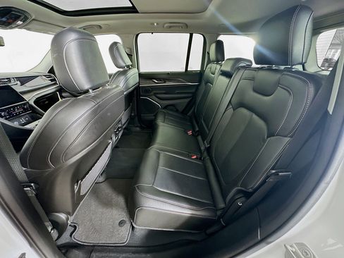 Used 2022 Jeep Grand Cherokee Limited 4xe w/ Luxury Tech Group II image 29