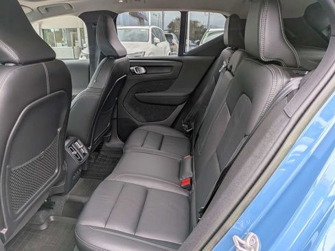 Certified 2023 Volvo XC40 B4 Plus w/ Protection Package Premier FWD image 18