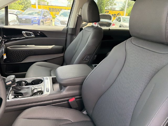 New 2026 Kia Carnival SX Prestige FWD image 18