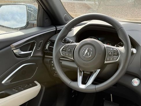 New 2026 Acura RDX SH-AWD image 9