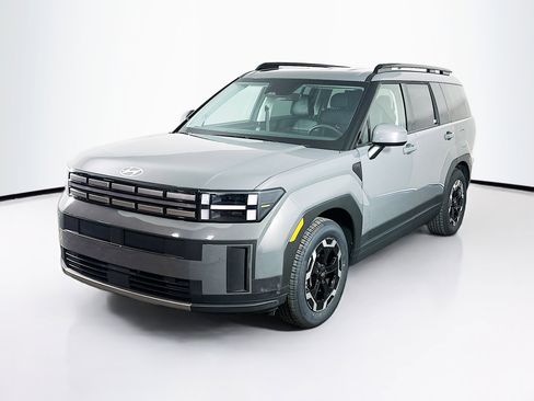 Used 2025 Hyundai Santa Fe SEL image 3