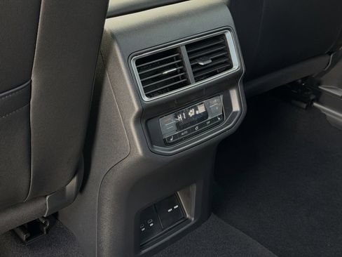 New 2026 Volkswagen Atlas SEL Premium R-Line image 31