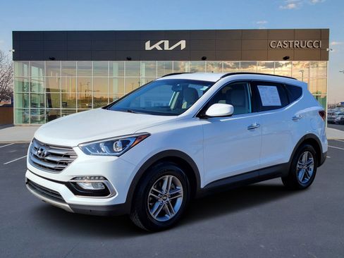 Used 2017 Hyundai Santa Fe Sport image 2