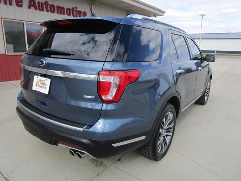 Used 2018 Ford Explorer Platinum AWD/4WD image 9