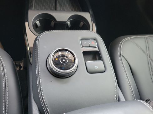 Used 2024 Ford Mustang Mach-E Select AWD/4WD image 31