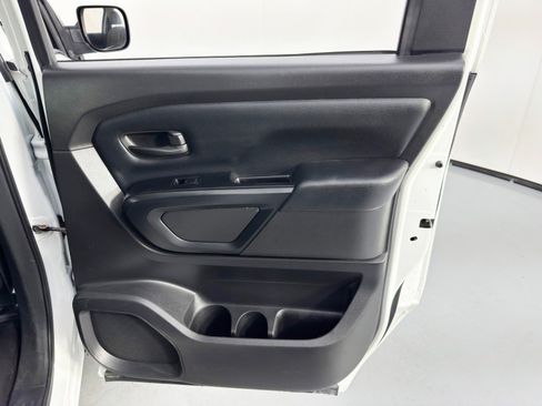 Used 2018 Nissan Titan S w/ S Utility Package image 32