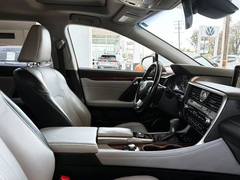 Used 2019 Lexus RX 450hL Premium w/ Premium Package AWD/4WD image 32