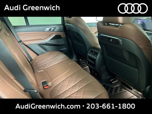 Used 2024 BMW X5 xDrive40i w/ M Sport Package AWD/4WD image 15