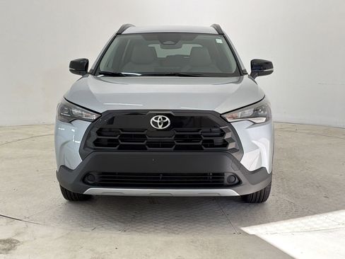 Used 2026 Toyota Corolla Cross LE FWD image 6