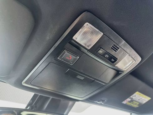 Used 2020 Toyota Tacoma TRD Sport RWD image 32