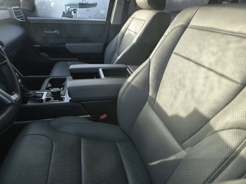 Used 2024 Toyota Tundra Limited image 20