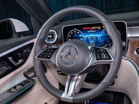 New 2026 Mercedes-Benz GLC 350e 4MATIC image 16