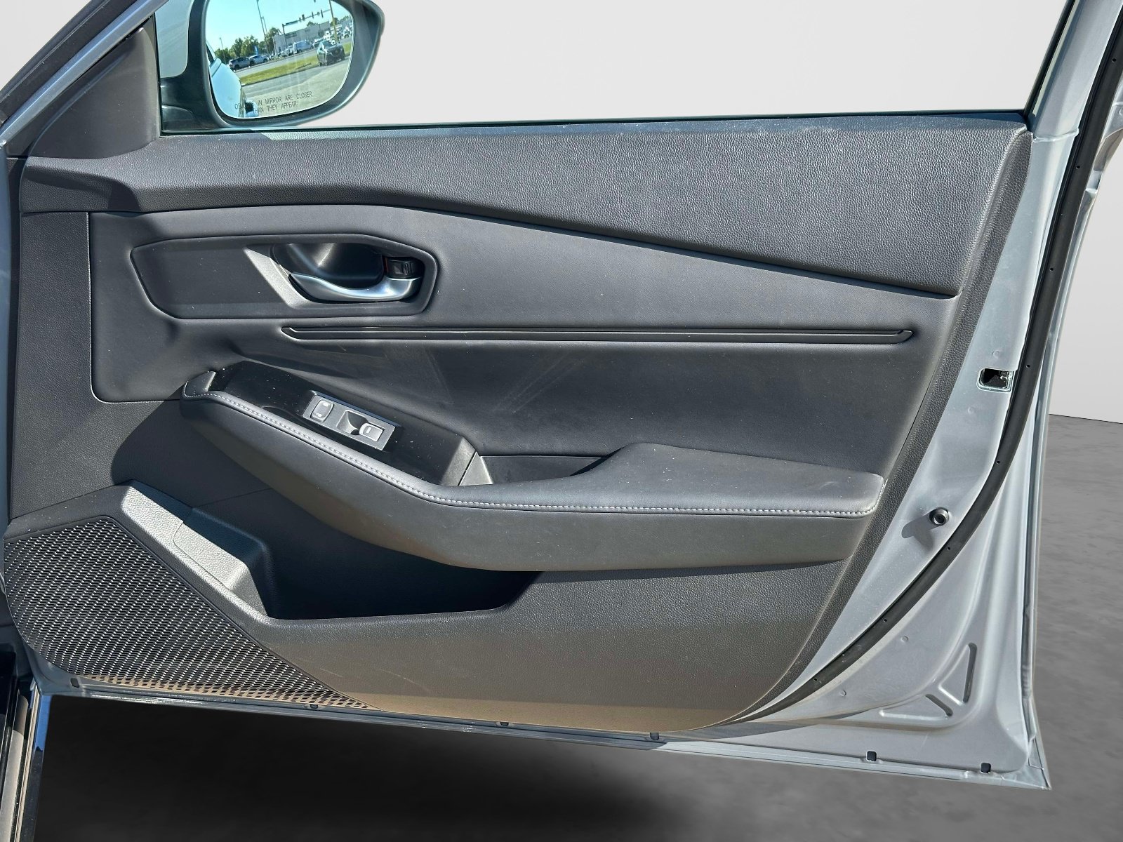 Used 2025 Honda Accord Touring image 8
