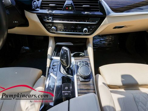 Used 2021 BMW 530i xDrive w/ Convenience Package AWD/4WD image 35