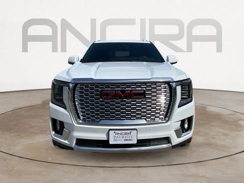 Used 2023 GMC Yukon Denali image 5
