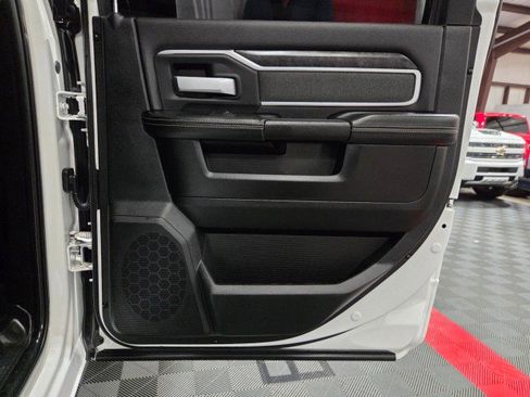 Used 2019 RAM 3500 Big Horn AWD/4WD image 36