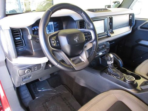 Certified 2022 Ford Bronco Wildtrak AWD/4WD image 13