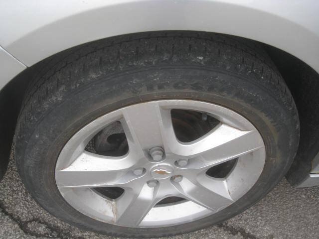 Used 2010 Chevrolet Malibu LS FWD image 24