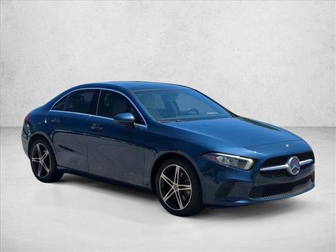 Used 2019 Mercedes-Benz A 220 image 3