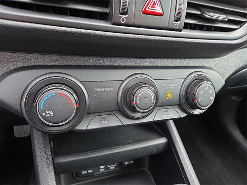 Used 2020 Kia Forte LXS image 16