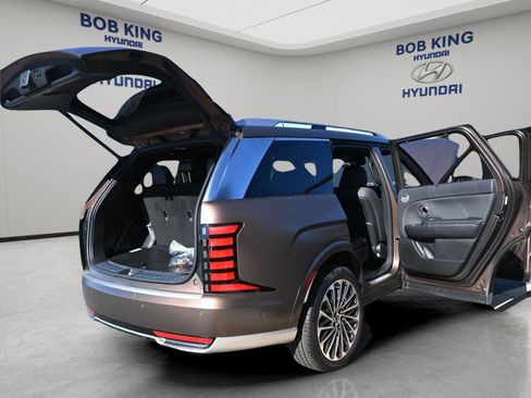 New 2026 Hyundai Palisade Calligraphy FWD image 15