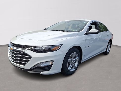 Used 2024 Chevrolet Malibu LT FWD image 3