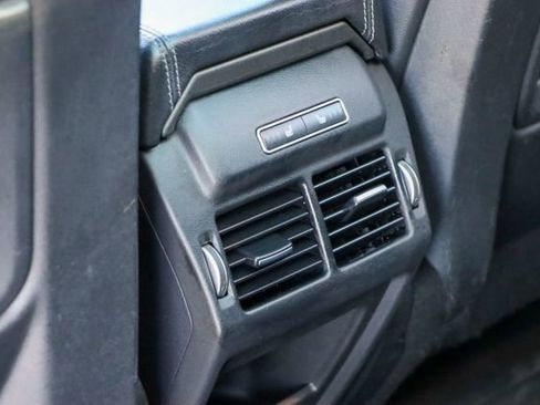 Used 2017 Land Rover Range Rover Evoque SE image 28
