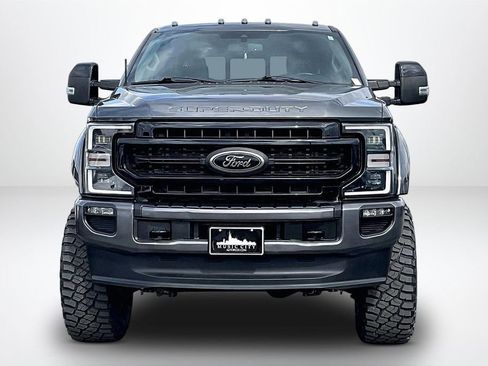 Used 2020 Ford F250 Lariat image 2