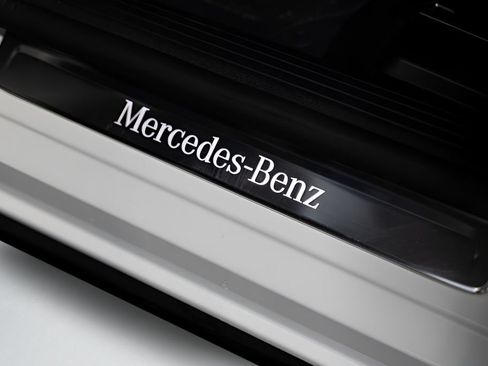 Used 2023 Mercedes-Benz EQE 350+ 4MATIC Sedan image 44