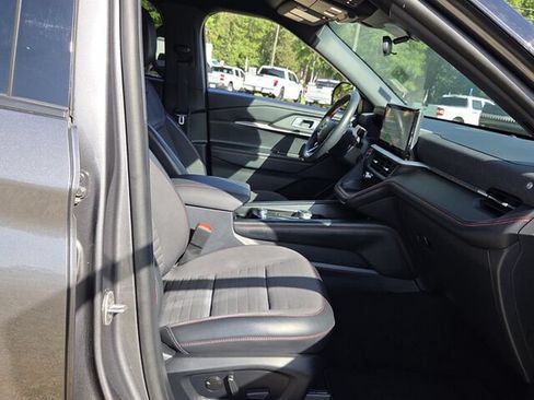 Used 2025 Ford Explorer ST-Line AWD/4WD image 17