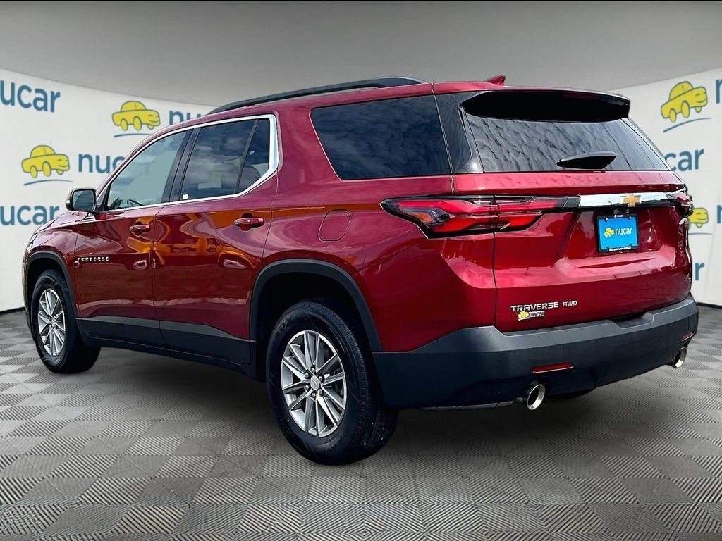 Used 2023 Chevrolet Traverse LT AWD/4WD image 4
