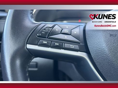 Used 2020 Nissan Sentra SV w/ Trunk Package image 22