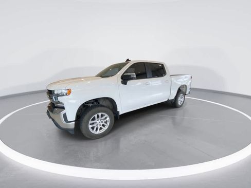 Used 2020 Chevrolet Silverado 1500 LT w/ Convenience Package AWD/4WD image 4