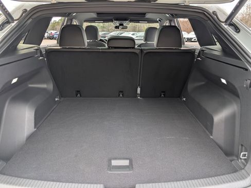 Used 2024 Volkswagen Atlas Cross Sport SEL Premium R-Line image 19