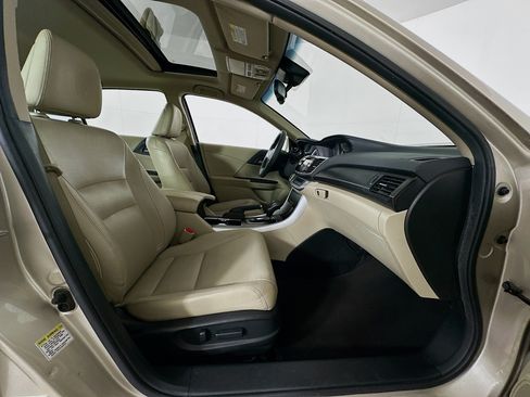 Used 2015 Honda Accord EX-L image 29