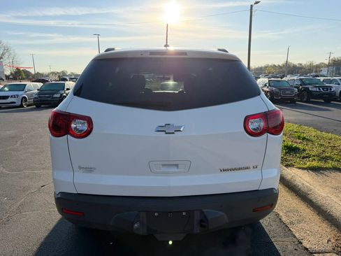 Used 2012 Chevrolet Traverse LT image 6
