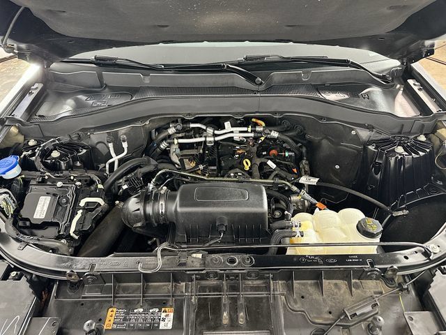 Used 2022 Ford Explorer XLT AWD/4WD image 33