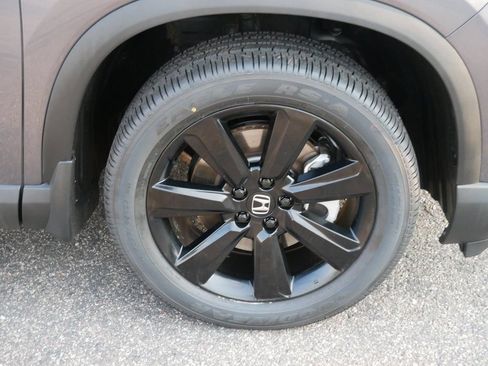 Used 2025 Honda Pilot Black Edition image 8