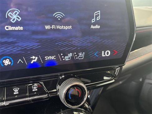 Certified 2025 Chevrolet Blazer EV RS image 34